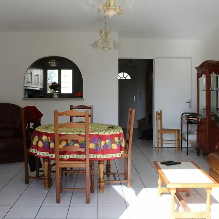 Maison De 3 Chambres 6 Couchages Quartier Residentiel *
