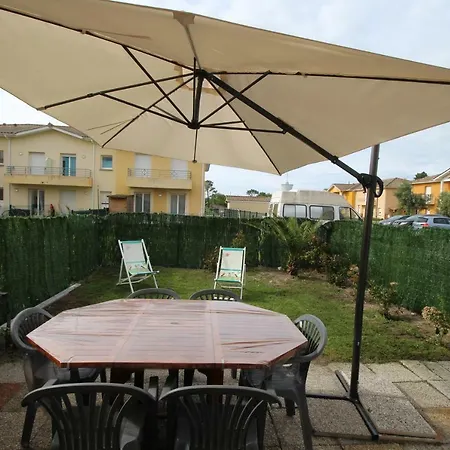 Maison De 3 Chambres 6 Couchages Quartier Residentiel * Ares