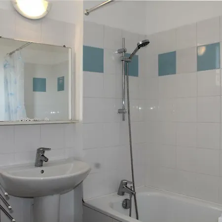 Prázdninový dům Maison De 3 Chambres 6 Couchages Quartier Residentiel